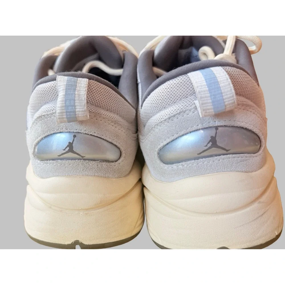 Jordan Trunner O/S Sneakers Light Gray Cream Men's 11.5 IB3722-101